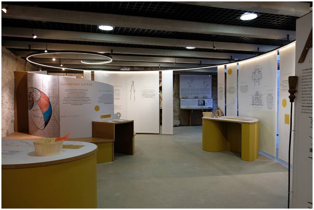 Musée Boscodon Espace Géométrie