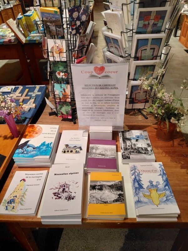 📚 COUP DE COEUR 📚
Cette semaine, nous vous proposons de découvrir notre département à partir d'une sélection de contes et légendes des Hautes-Alpes. 

A découvrir à la librairie-boutique de l'abbaye.