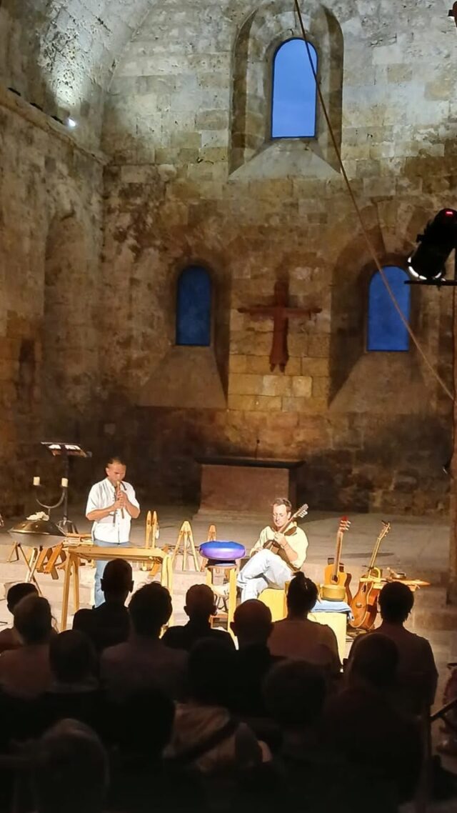 Gros succès hier soir pour Eolam ; vous étiez plus de 120 personnes dans l'abbatiale pour voyager à travers leur musique. MERCI 🙏