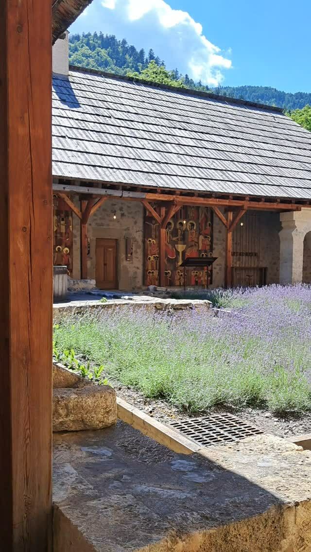 @boscodonabbaye05 #abbayedeboscodon #serreponcon #embrun #hautesalpes #cloitre