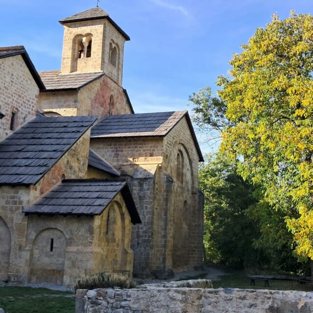 🍂 Couleurs d automne 🍂

@boscodonabbaye05 #abbayedeboscodon #serreponcon #embrun #hautesalpestourisme #hautesalpes