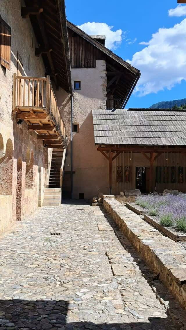 @boscodonabbaye05 #abbayedeboscodon #serreponcon #embrun #hautesalpestourisme #hautesalpes